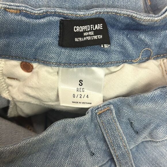 Express High Rise Raw Hem Cropped Flare Ripped Jeans Size S/R (0/2/4) - Picture 8 of 11